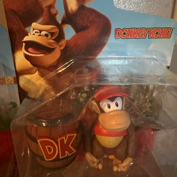 Nintendo Mario and Diddy Kong Playset - Red, Brown, Blue - Picture 3 of 5